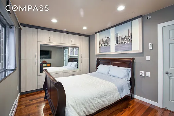 Sold by Compass | media 4