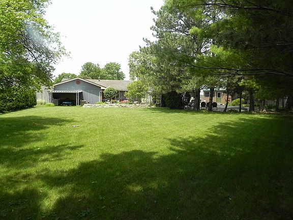 4th image of 101 Crestwood Dr