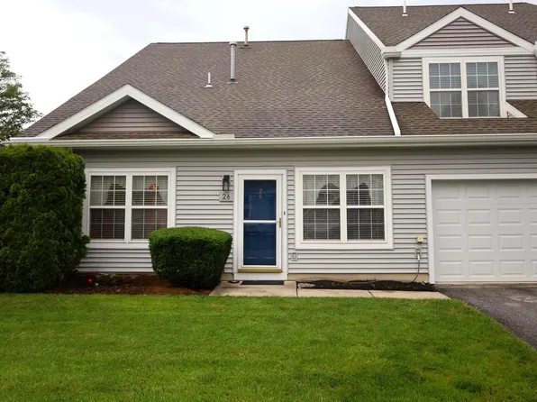 26 Courtyard Dr, Carlisle, PA 17013
