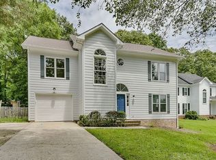 5610 Vandora Dr, Charlotte, NC 28215