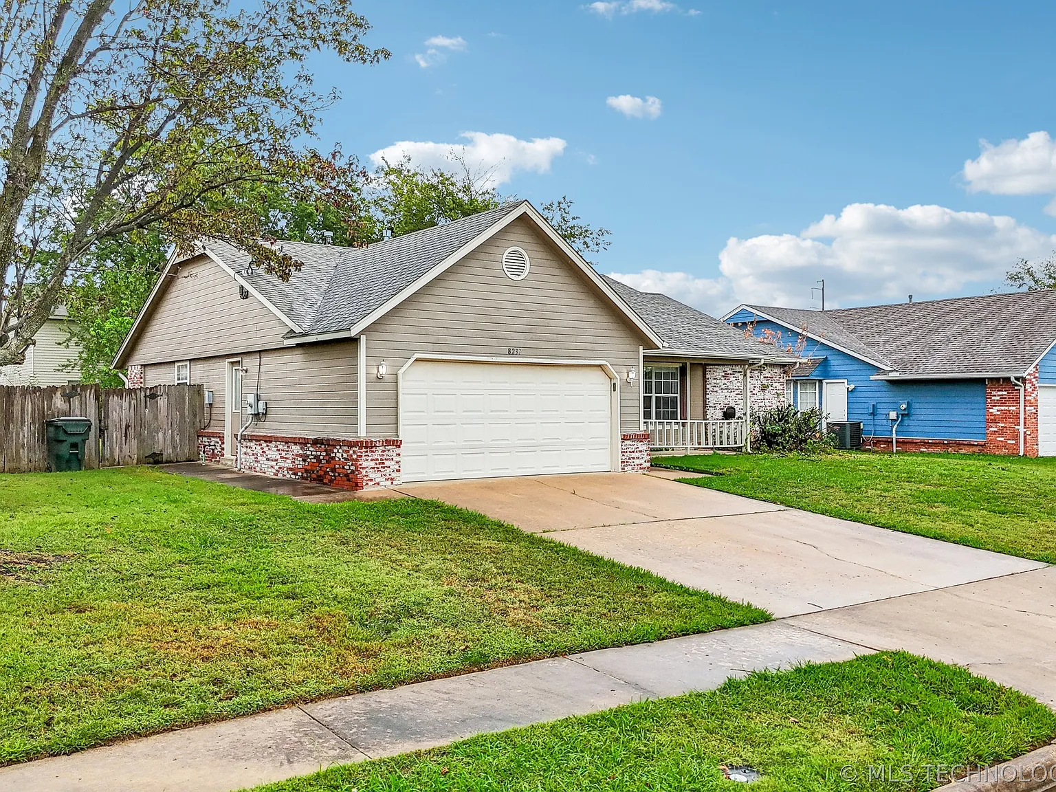 3 bed, 2.0 bath, 1529 sqft, $1,795 — Photo 2