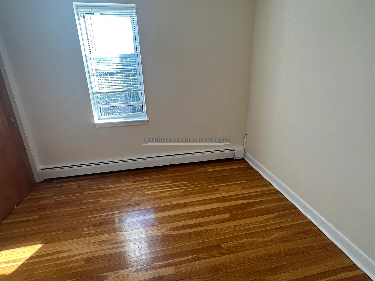1 bed, 1.0 bath, $2,100 — Photo 1