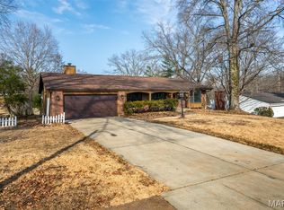 513 Scottsdale Rd, Saint Louis, MO 63122