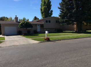 605 Crestview Dr, Twin Falls, ID 83301