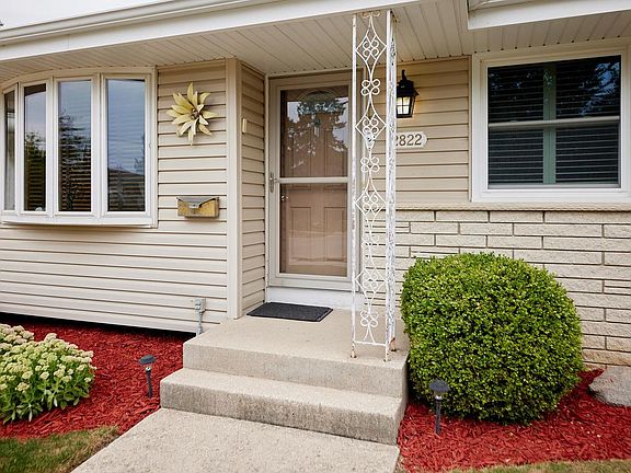 3rd image of 2822 Orchard STREET