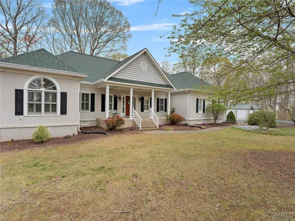 1801 High Hill Dr, Powhatan, VA 23139