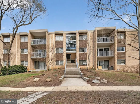 2908 Kings Chapel Rd #3/12, Falls Church, VA 22042