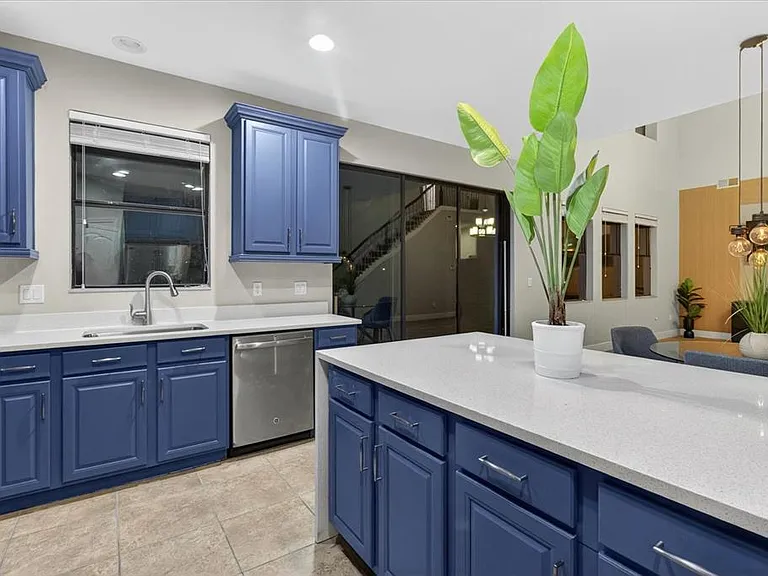 1389 Heritage Landings Dr — Photo 31