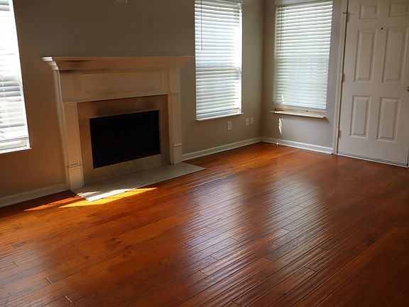 2nd image of 416 Vailview Dr