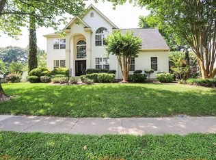 6713 Castlewood Cir, Suffolk, VA 23435