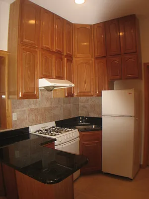 Rented by City Connections Realty | media 26