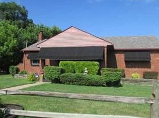 104 Flora Rd, Pittsburgh, PA 15227