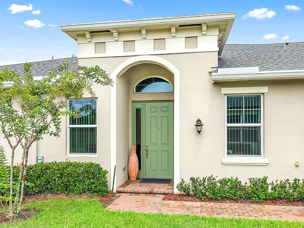 12922 SW Lake Fern Circle, Port St Lucie, FL 34987