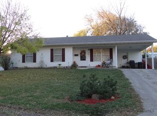801 N East St, California, MO 65018