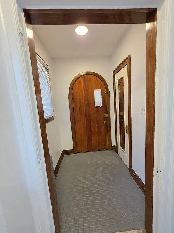 3 bed, 1.5 bath, 1809 sqft, $1,600 — Photo 4
