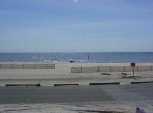 811 N Beach Blvd, Waveland, MS 39576