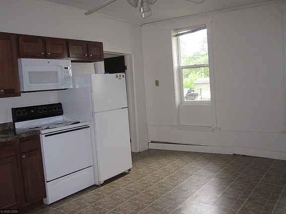 3rd image of 348 N Knowles Ave #1