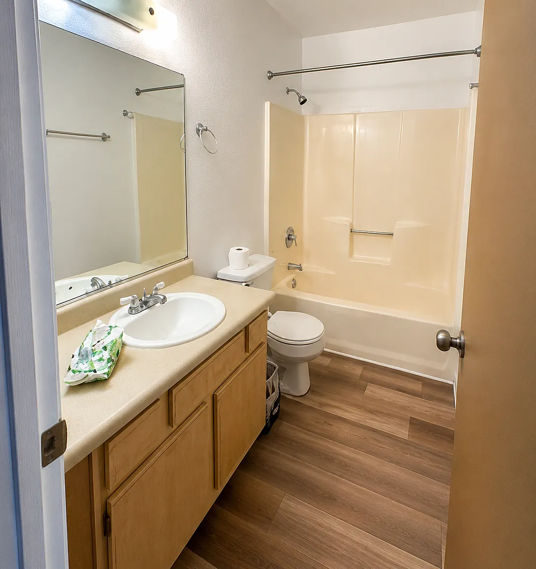 2 bed, 950 sqft, $1,850 — Photo 3