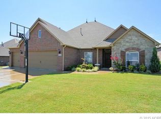 7409 E Memphis St, Broken Arrow, OK 74014