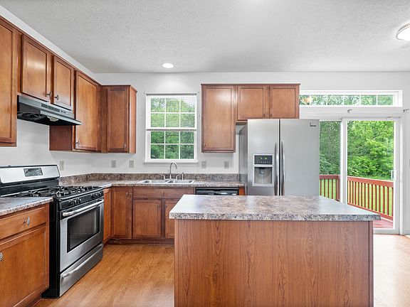 3rd image of 1428 Aggie Ln
