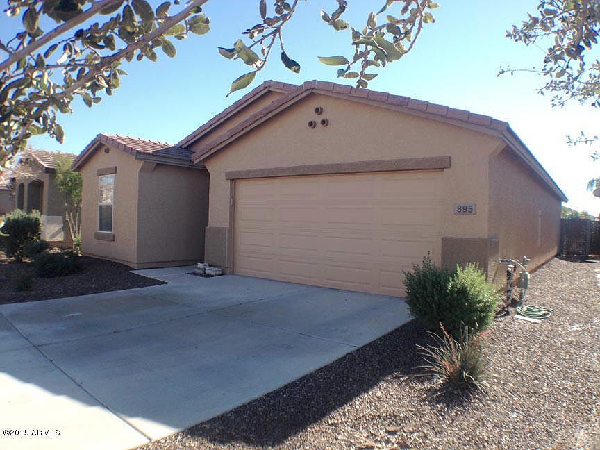 1st image of 895 E Kelsi Ave