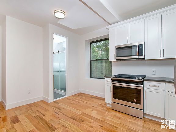 4th image of 400 Clinton Ave APT 4F