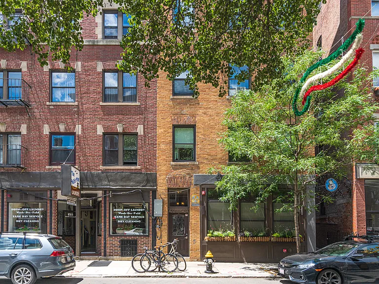 422 Hanover St #3 — Photo 16