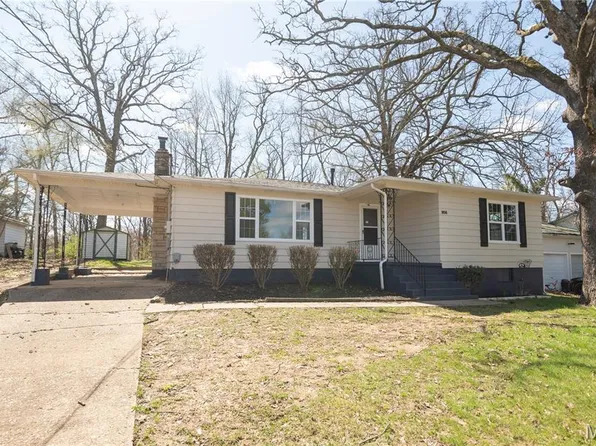 956 Ivadene Dr, Poplar Bluff, MO 63901