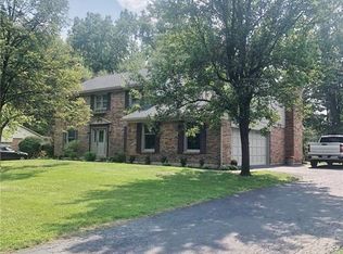 1075 Tumbleweed Dr, Loveland, OH