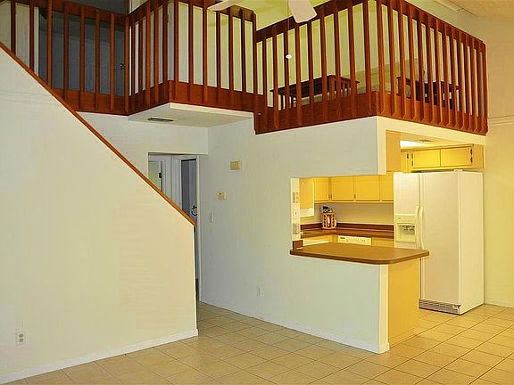 Kitchen, Stairway, Loft