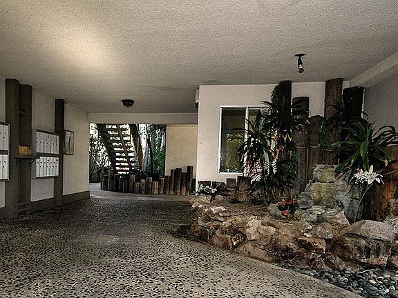 3rd image of 1810 Broadway APT 26