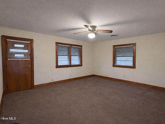 5th image of 2805 Mclain Street