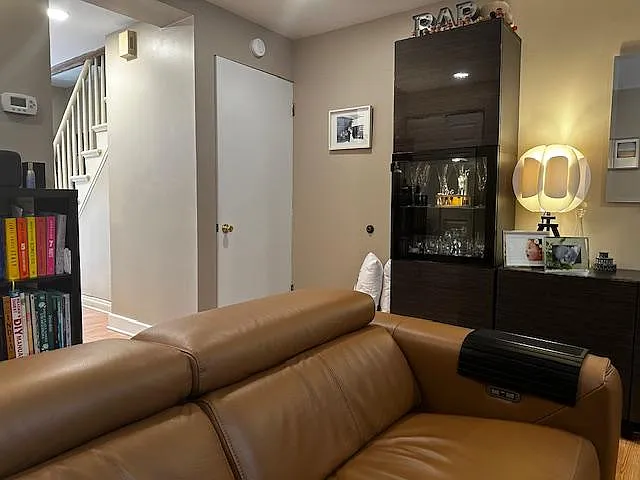 2515 Spring Way — Photo 7