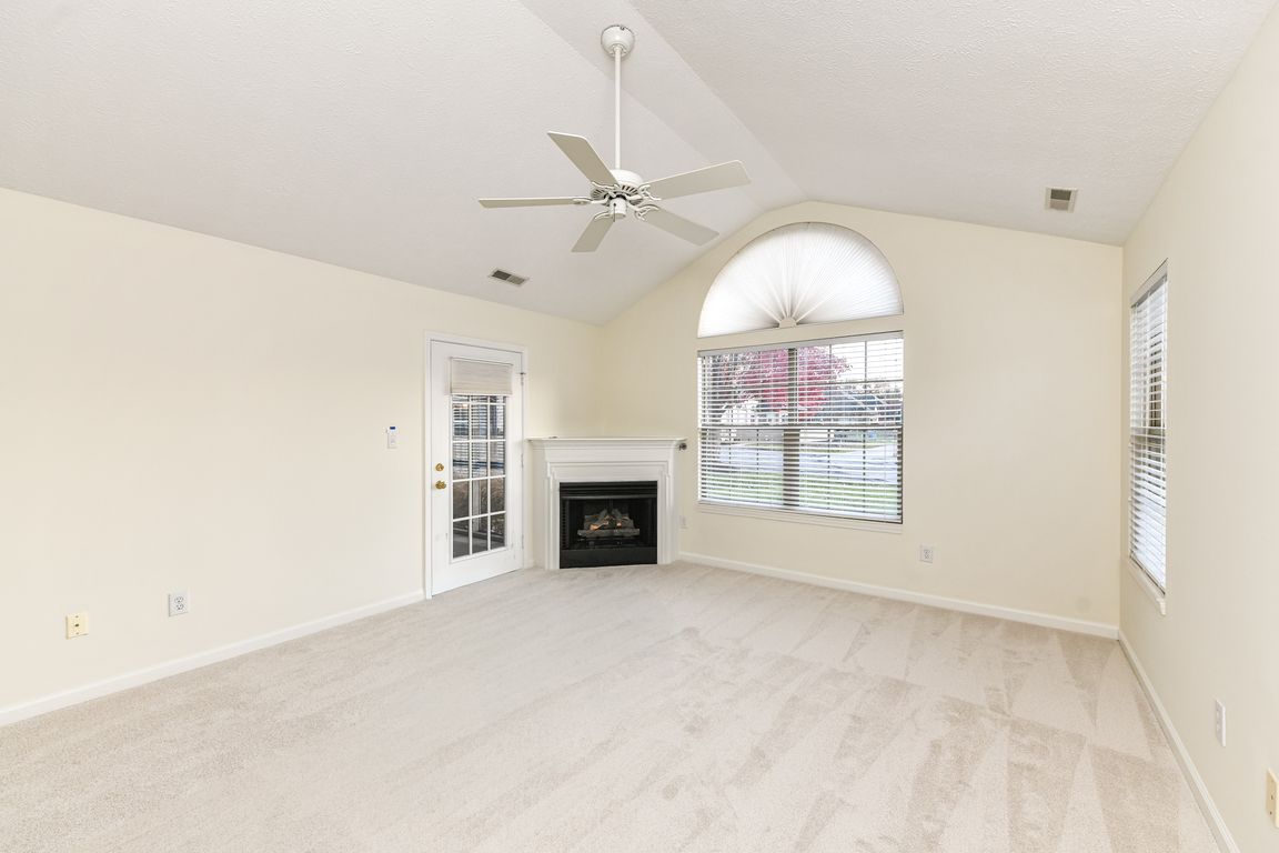 next background image