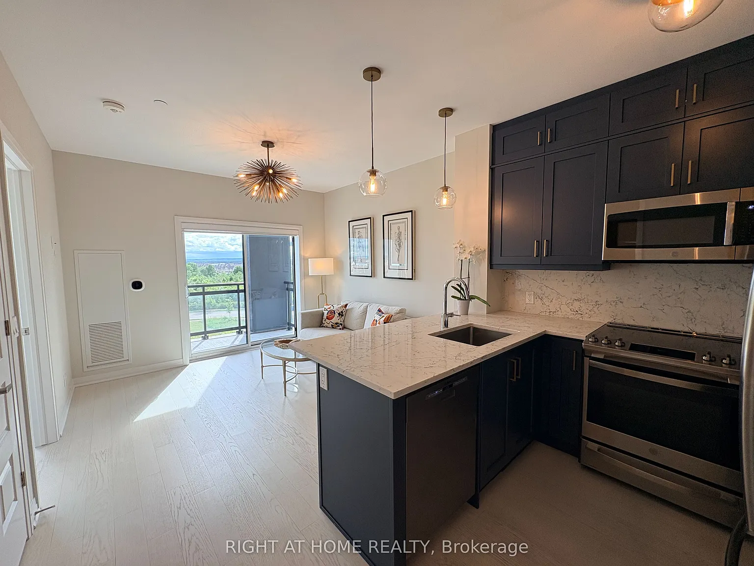 2 bed, $2,300 — Photo 2