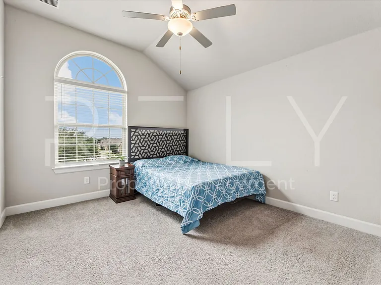 240 Cross Timbers Dr — Photo 40