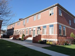 820 W 36th St UNIT 1, Chicago, IL 60609
