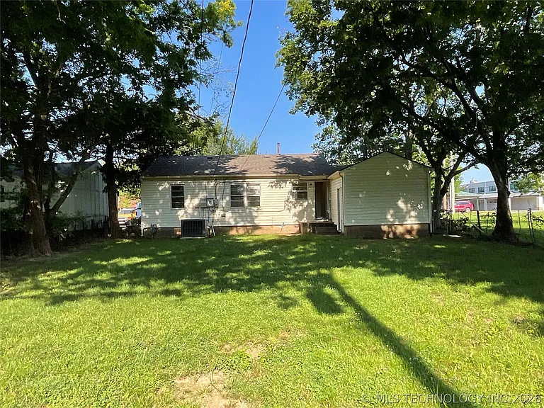 3223 S Jamestown Ave — Photo 12