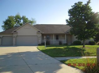18633 Hoover Ct, Goshen, IN 46528