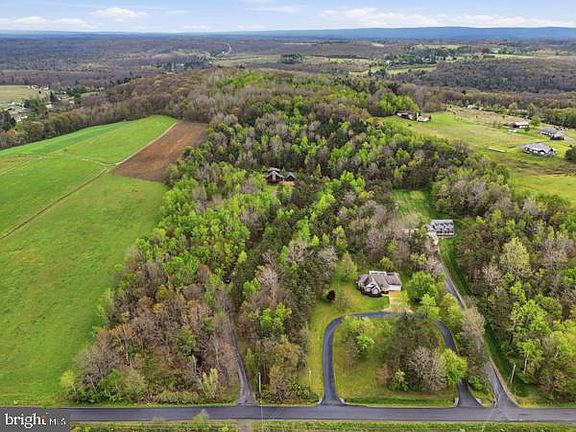 4th image of 276 Turner Rd
