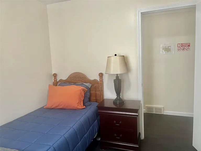 15518 Meyers Rd — Photo 7