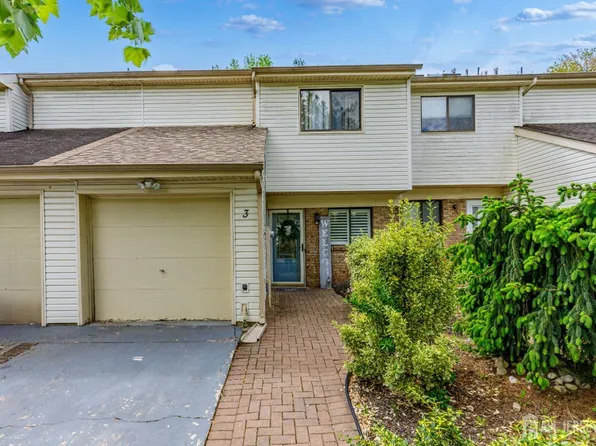 3 Homestead Dr, Old Bridge, NJ 08857