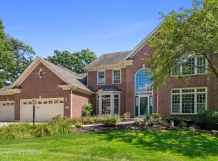 627 Christopher Ln, Carol Stream, IL 60188