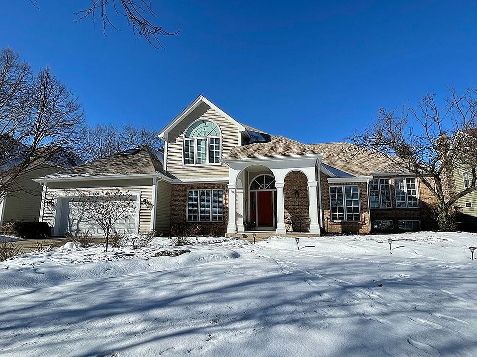 2nd image of 1000 Rosewood Dr