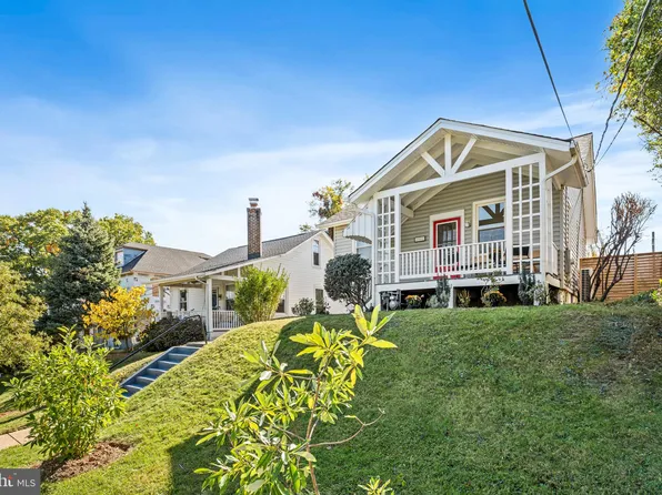 1327 Irving St NE, Washington, DC 20017