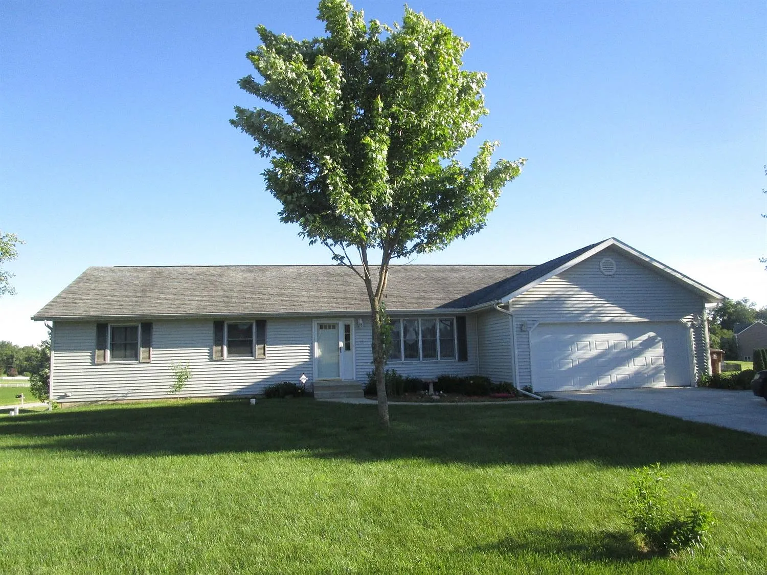 3478 E Sundew Dr photo 1