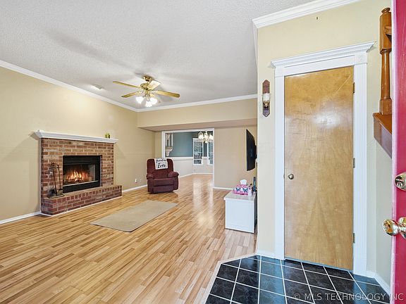 5th image of 13432 E 36th St