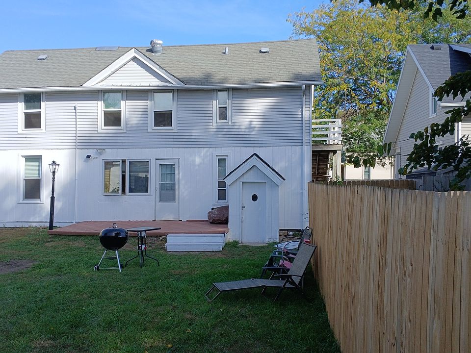 DOUBLE FENCED LOT ,PATIO, OFF STREET PARKING