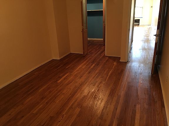 3rd image of 1033 E 217th St