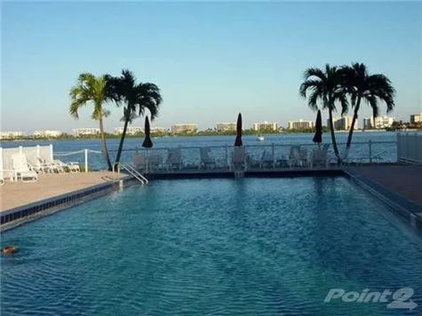 1516 S Lakeside Dr APT 409, Lake Worth Beach, FL 33460